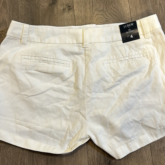 J. Crew 3 1/2 Short - Picture 4 of 4